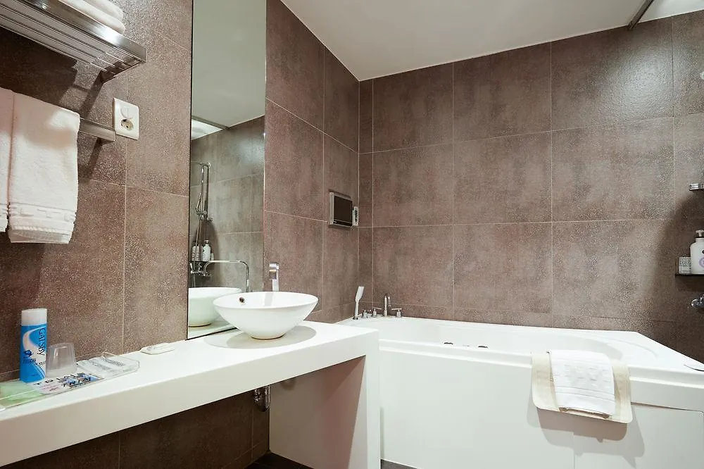 סיאול Tria Hotel 3*,  קוריאה הדרומית